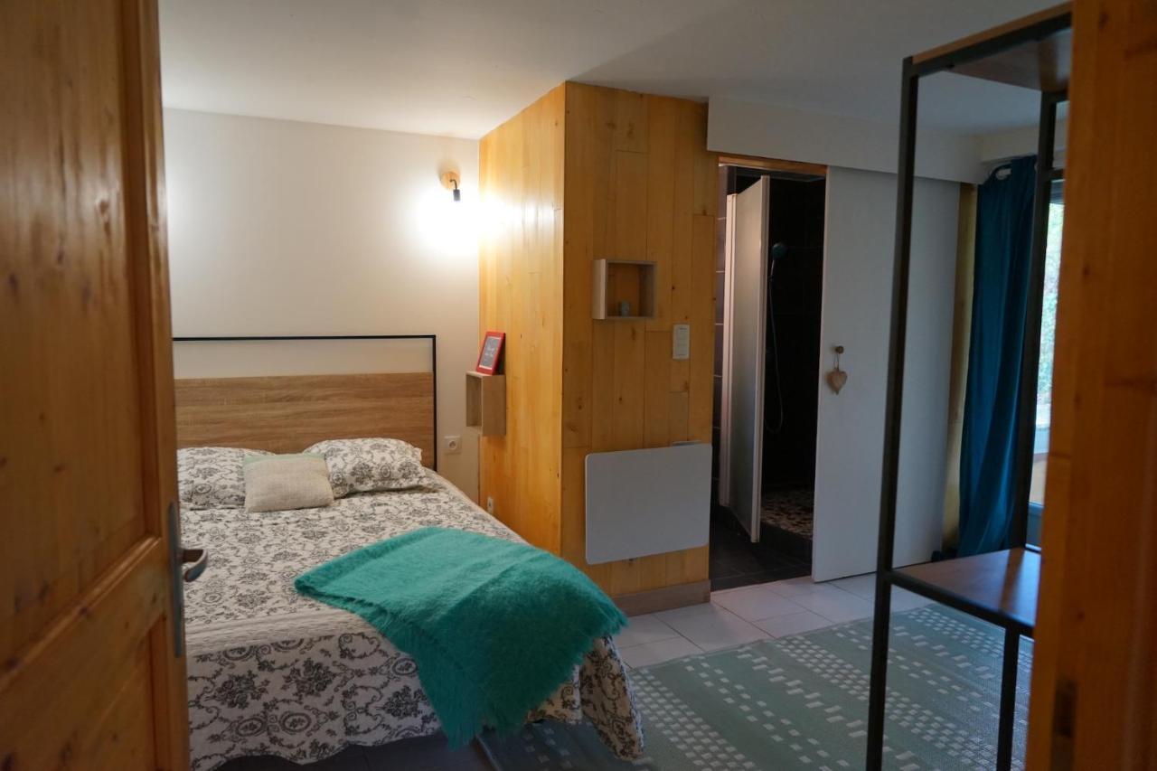Superbe Appartement Au Calme De 1 A 3 Personnes Sarlat-la-Caneda Luaran gambar