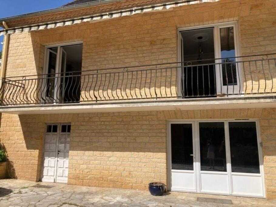 Superbe Appartement Au Calme De 1 A 3 Personnes Sarlat-la-Caneda Luaran gambar