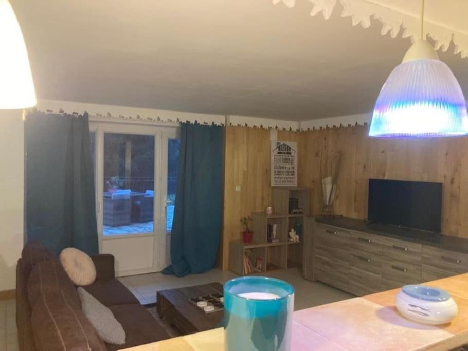 Superbe Appartement Au Calme De 1 A 3 Personnes Sarlat-la-Caneda Luaran gambar