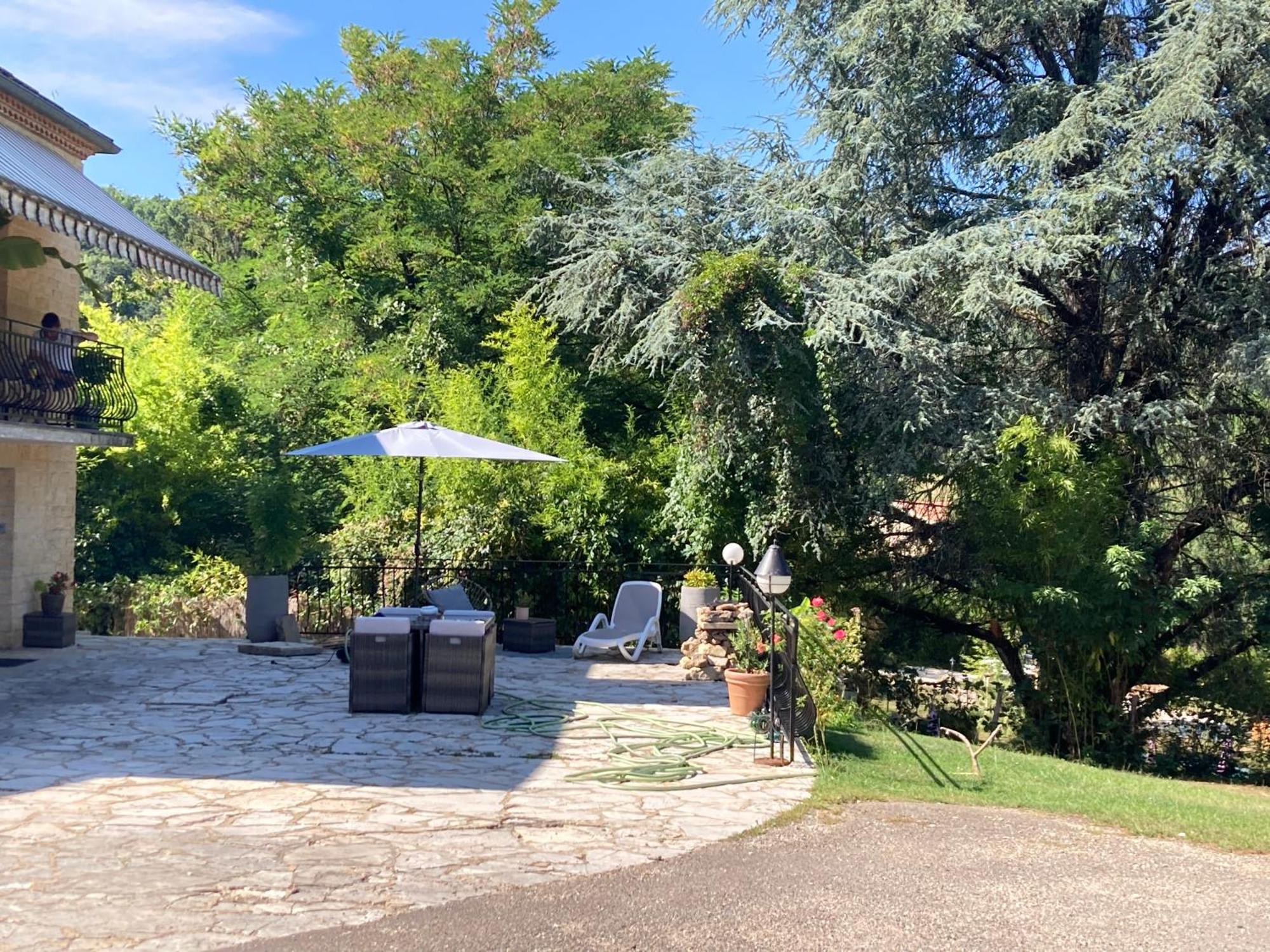 Superbe Appartement Au Calme De 1 A 3 Personnes Sarlat-la-Caneda Luaran gambar
